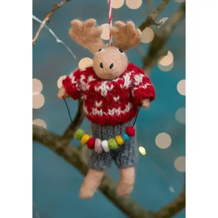 Felt Reindeer in Sweater